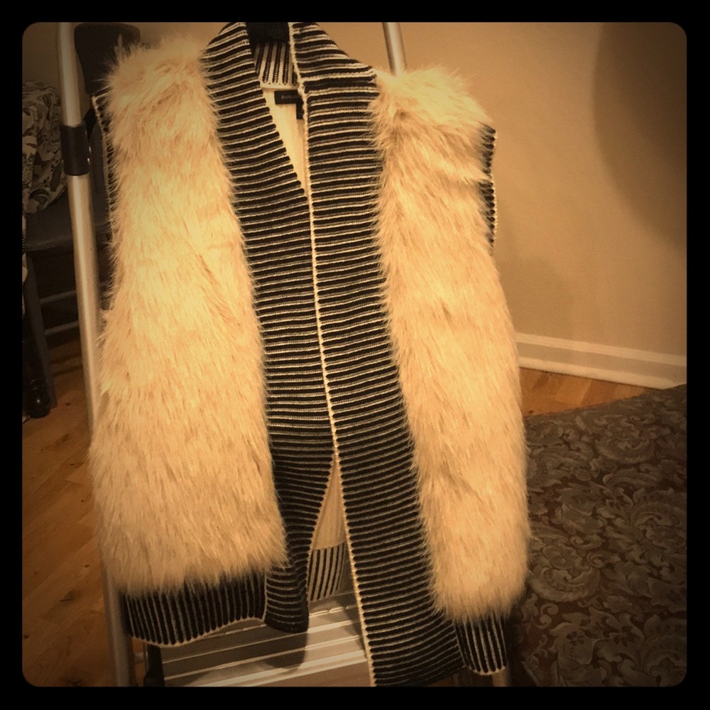 Banana Republic knit and faux fur vest